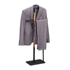 Valet De Chambre Noir Et Effet Bois